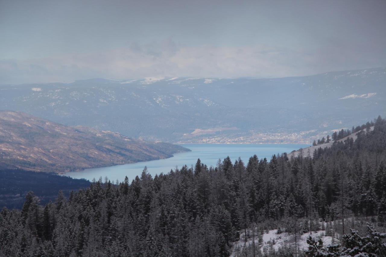 Wild Nature B&B Kelowna Buitenkant foto
