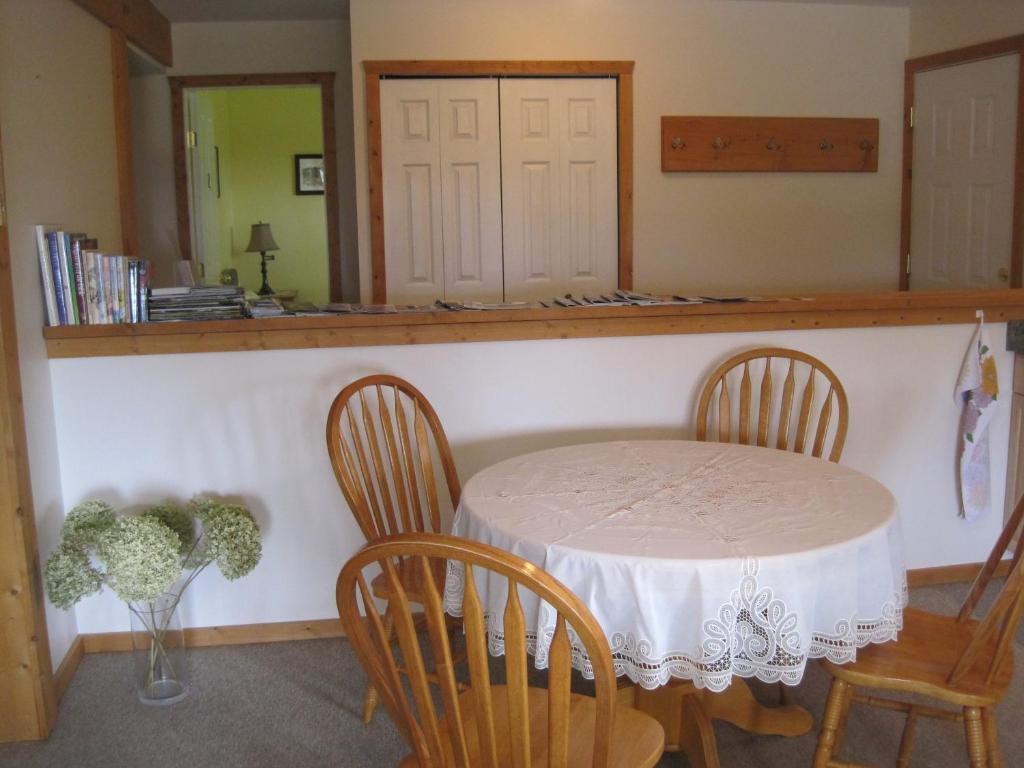 Wild Nature B&B Kelowna Kamer foto