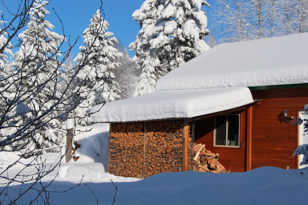 Wild Nature B&B Kelowna Buitenkant foto
